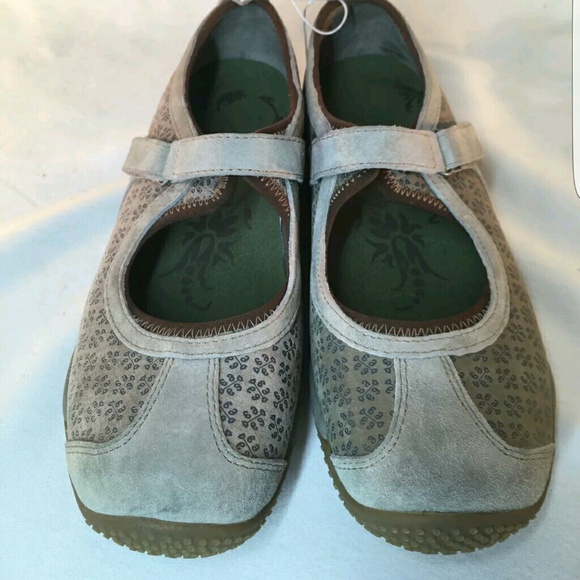 Merrell shoes - Picture 2 of 3